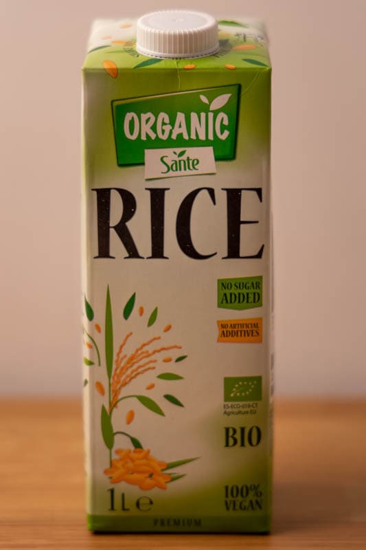 Cartón de leche de arroz