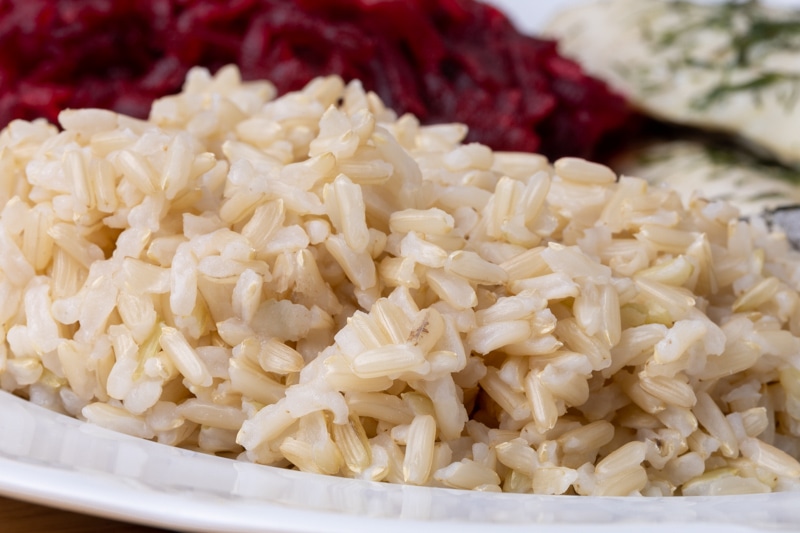 Plato con arroz integral