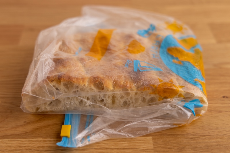 How to store focaccia: in a freezer bag