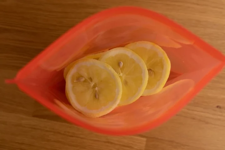 Rodajas de limón congeladas en bolsa