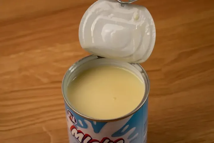 lata abierta de leche condensada 7