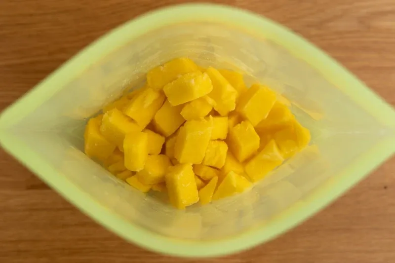 trozos de mango precongelados